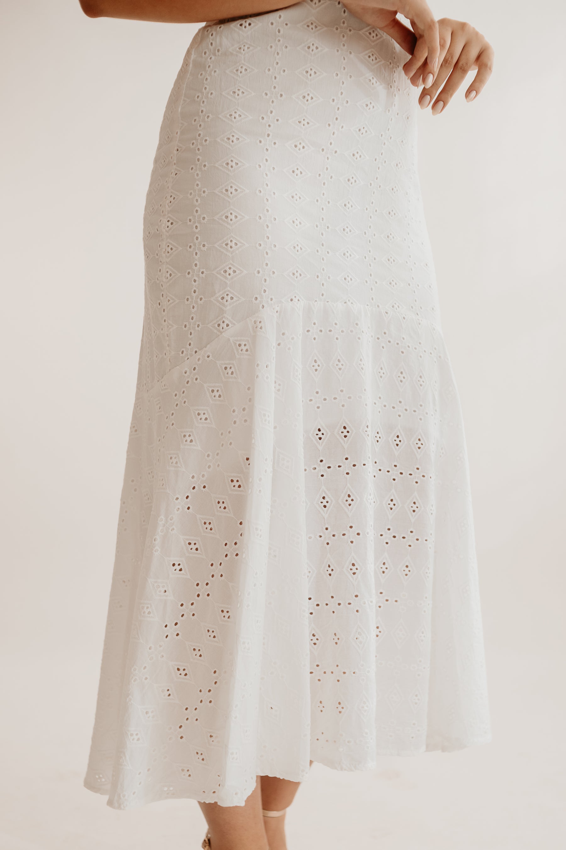 Vestido Dália em laise branca